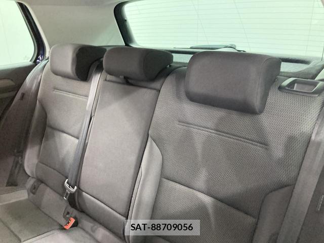 VolksWagen GOLF 2019-08 8222480-10