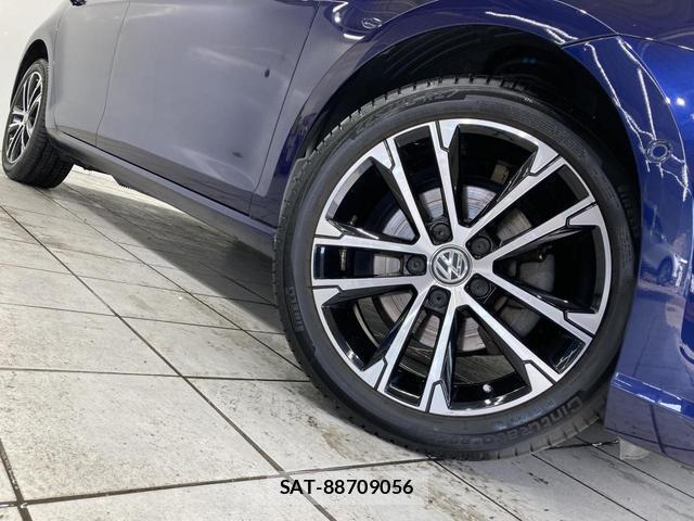 VolksWagen GOLF 2019-08 8222480-11