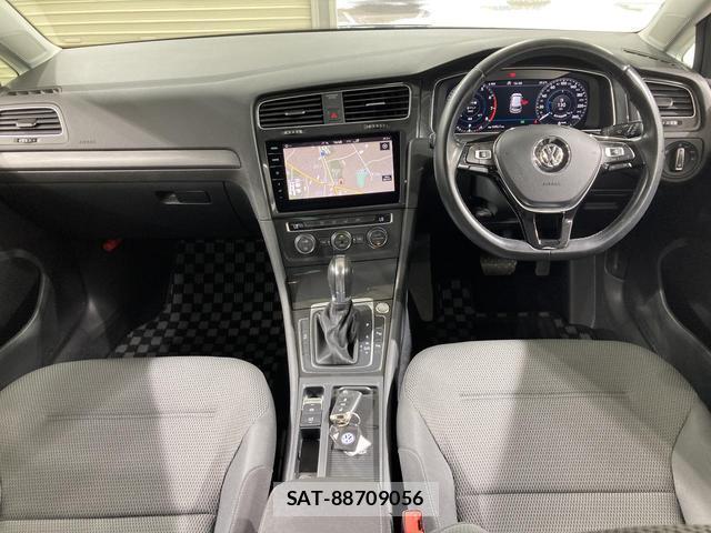 VolksWagen GOLF 2019-08 8222480-2