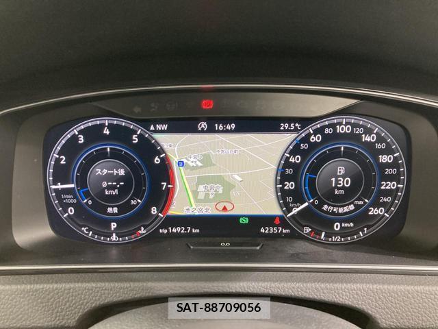 VolksWagen GOLF 2019-08 8222480-6
