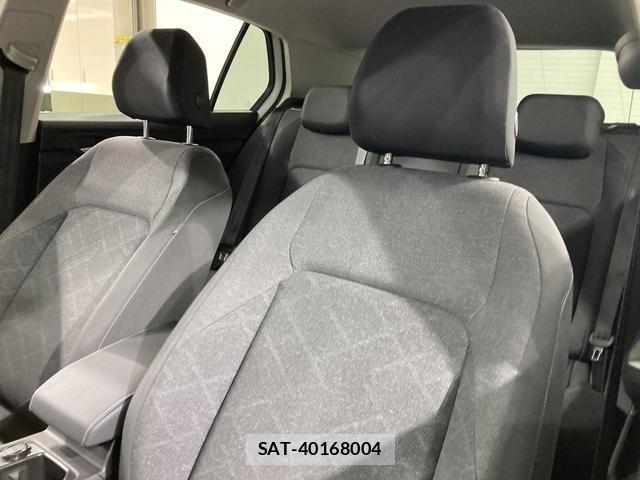 VolksWagen GOLF 2024-09 8222486-9