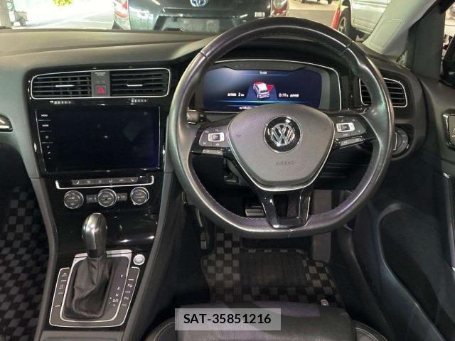VolksWagen GOLF 2020-11 8223128-2