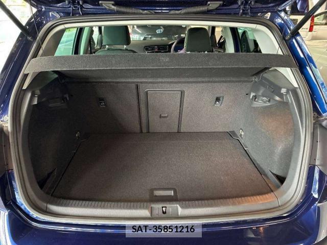 VolksWagen GOLF 2020-11 8223128-5