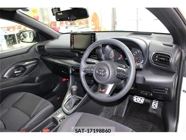 Toyota Gr Yaris 2020-09 8223097-8