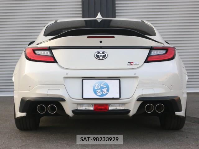 Toyota GR86 2025-03 8217277-1