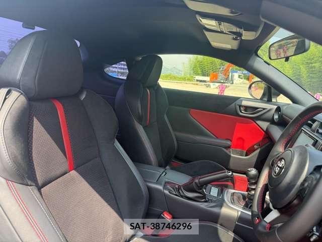 Toyota GR86 2023-08 8218774-19