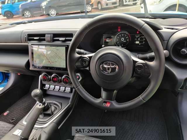 Toyota GR86 2023-04 8220523-15