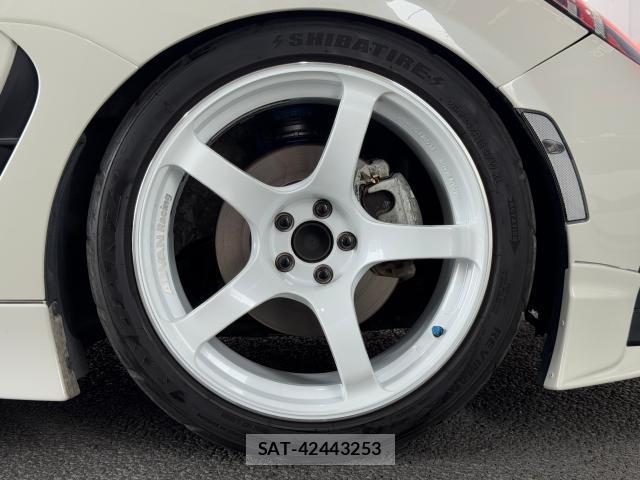 Toyota GR86 2022-10 8220868-7