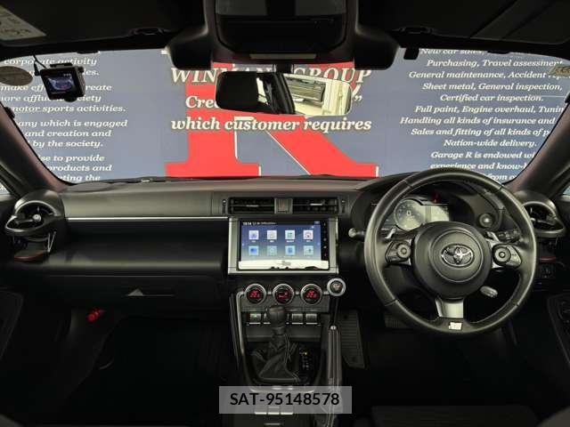 Toyota GR86 2024-09 8220879-3
