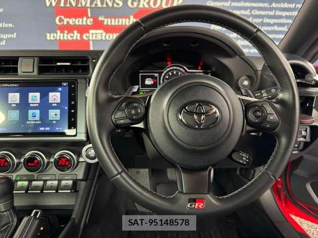Toyota GR86 2024-09 8220879-8