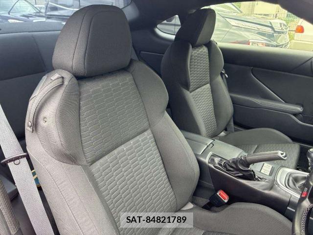 Toyota GR86 2022-04 8224439-8