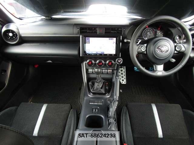 Toyota GR86 2023-06 8224605-2