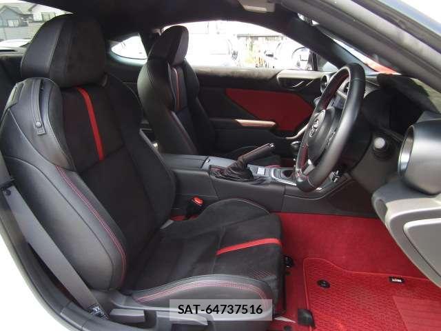 Toyota GR86 2024-06 8224606-5