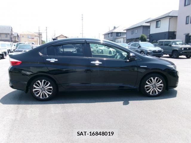 Honda GRACE 2017-11 8220065-3