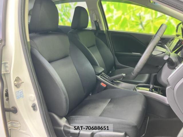 Honda GRACE 2016-03 8225482-3