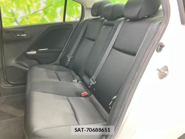 Honda GRACE 2016-03 8225482-6