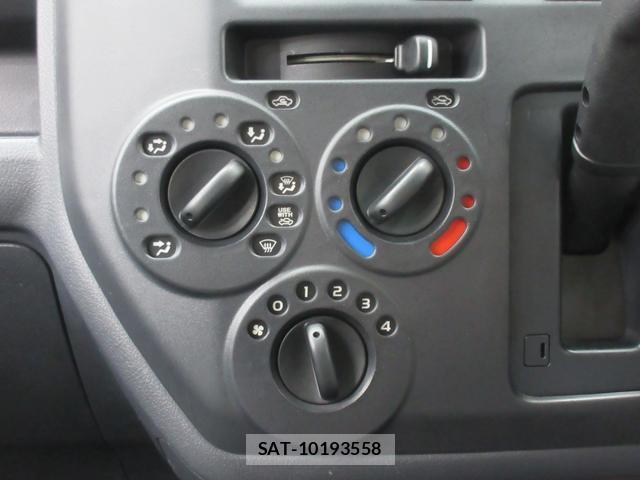 Daihatsu MAX 2022-04 8216708-14