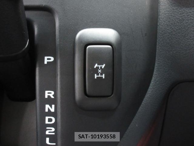 Daihatsu MAX 2022-04 8216708-16
