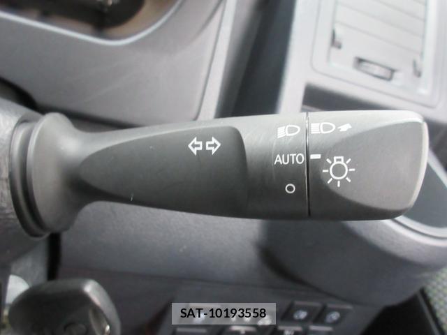 Daihatsu MAX 2022-04 8216708-17