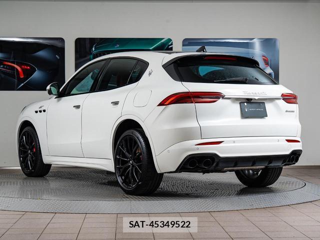 Maserati Grecale 2025-05 8221600-17
