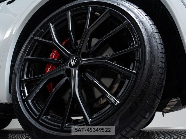 Maserati Grecale 2025-05 8221600-5