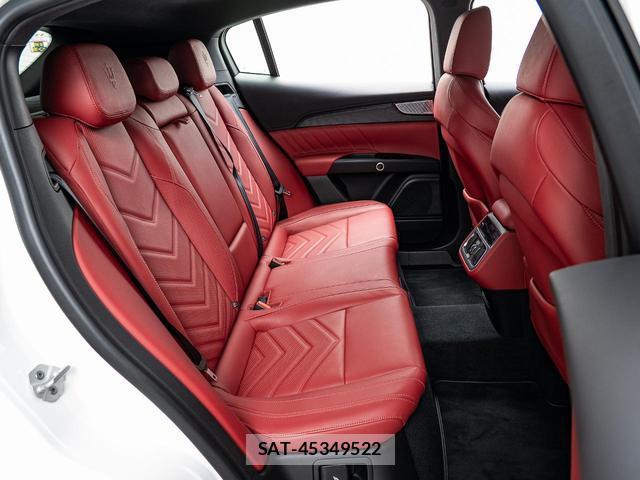 Maserati Grecale 2025-05 8221600-9