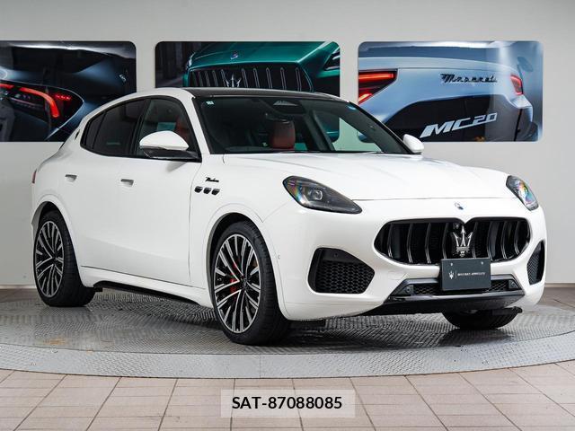 Maserati Grecale 2025-03 8221602-14