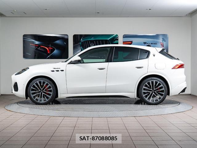 Maserati Grecale 2025-03 8221602-16
