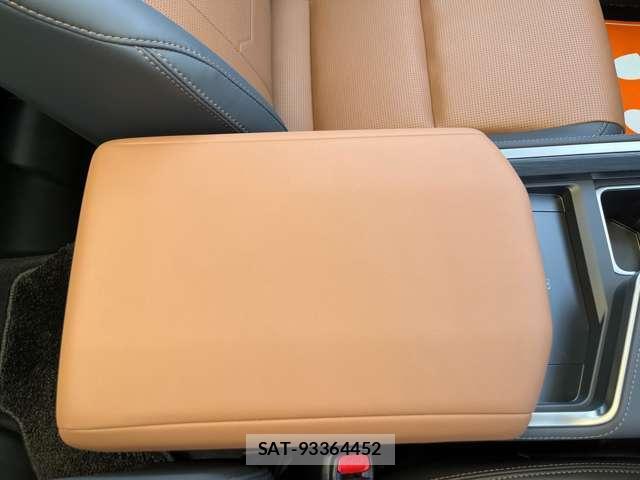 Lexus GX 2025-06 8220653-9