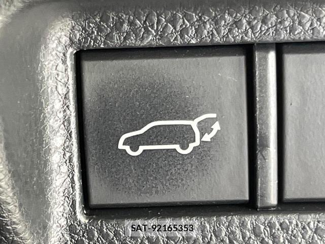 Toyota HARRIER HYBRID 2021-01 8216678-6