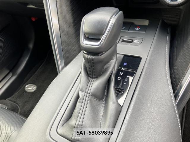 Toyota HARRIER HYBRID 2020-07 8216813-17