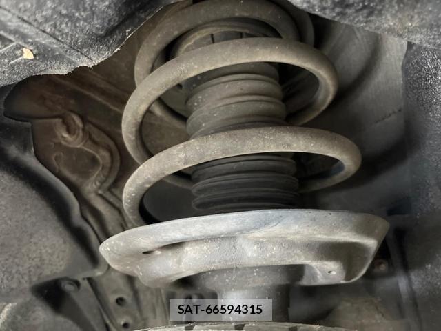 Toyota HARRIER HYBRID 2021-12 8218726-19