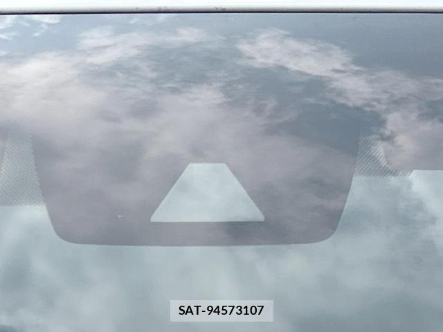 Toyota HARRIER HYBRID 2021-01 8219146-3