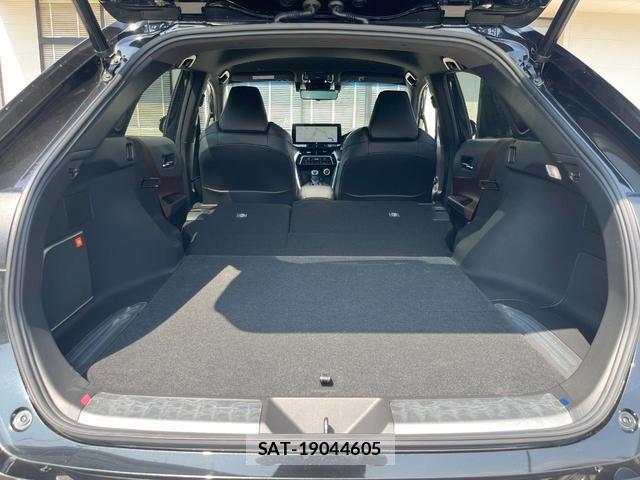 Toyota HARRIER HYBRID 2023-02 8219455-11