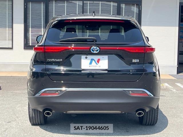 Toyota HARRIER HYBRID 2023-02 8219455-16