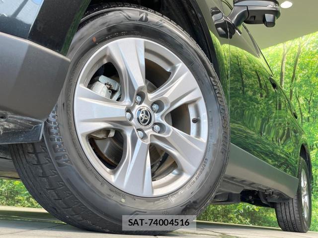 Toyota HARRIER HYBRID 2023-06 8220329-12