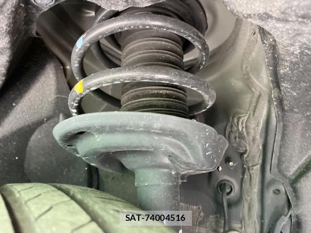 Toyota HARRIER HYBRID 2023-06 8220329-19