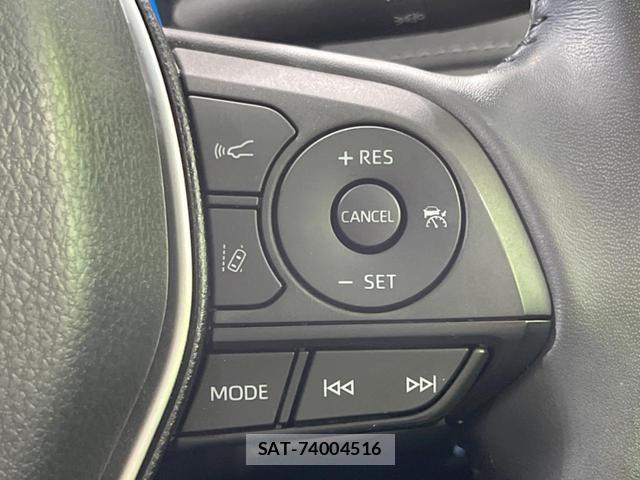 Toyota HARRIER HYBRID 2023-06 8220329-4