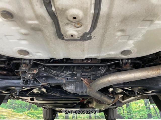 Toyota HARRIER HYBRID 2014-11 8220428-18