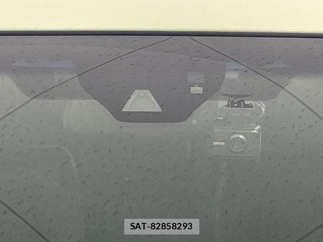 Toyota HARRIER HYBRID 2014-11 8220428-4