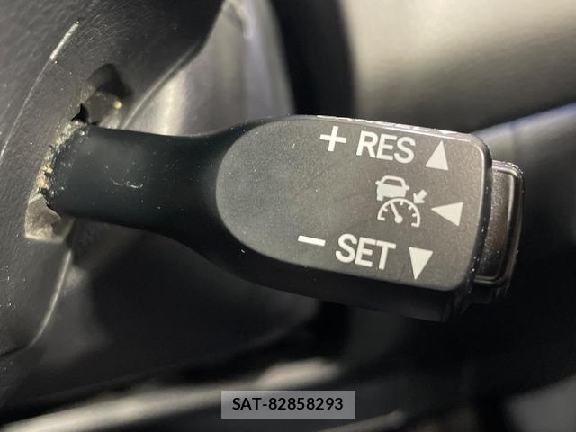 Toyota HARRIER HYBRID 2014-11 8220428-5