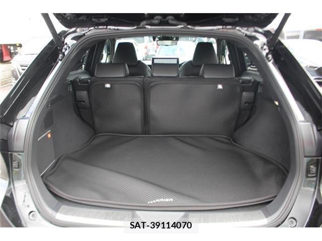 Toyota HARRIER HYBRID 2026-02 8222106-19