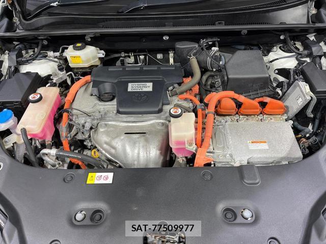 Toyota HARRIER HYBRID 2017-07 8222414-18
