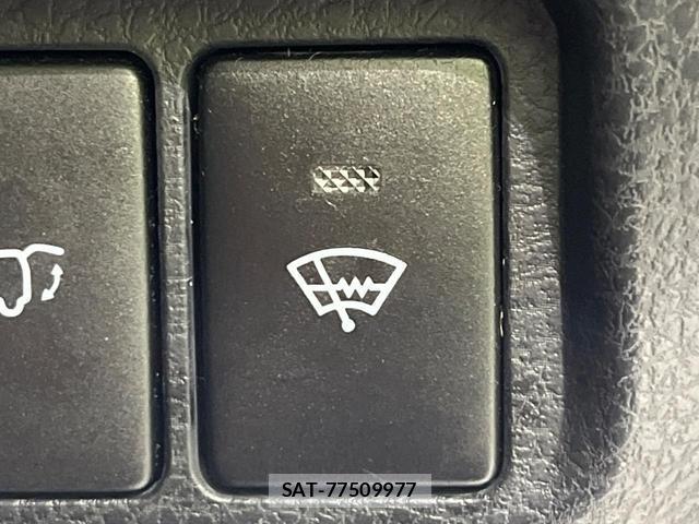 Toyota HARRIER HYBRID 2017-07 8222414-7