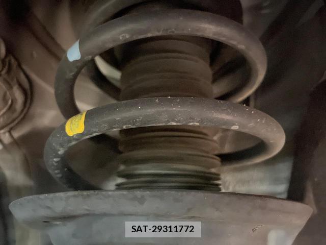 Toyota HARRIER HYBRID 2021-08 8223387-19