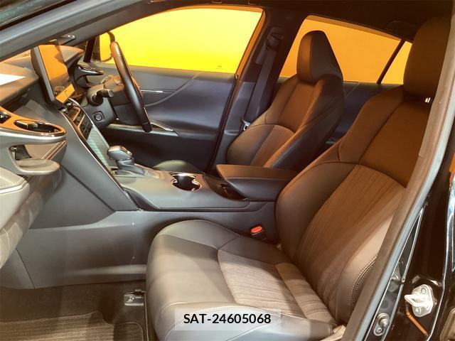 Toyota HARRIER 2021-07 8216211-11