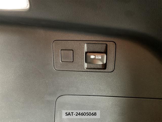 Toyota HARRIER 2021-07 8216211-15