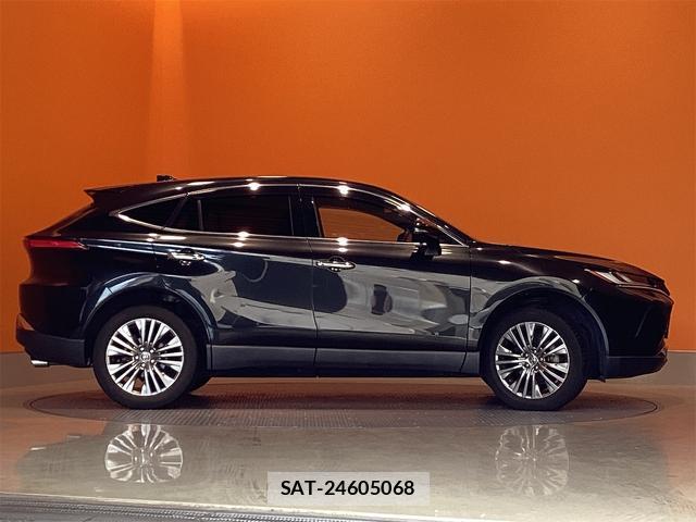 Toyota HARRIER 2021-07 8216211-6