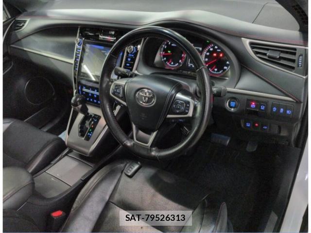 Toyota HARRIER 2017-12 8216439-2