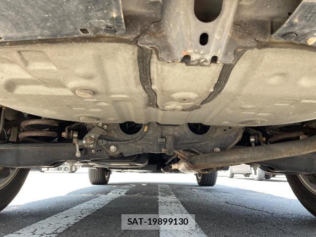 Toyota HARRIER 2015-10 8216886-18